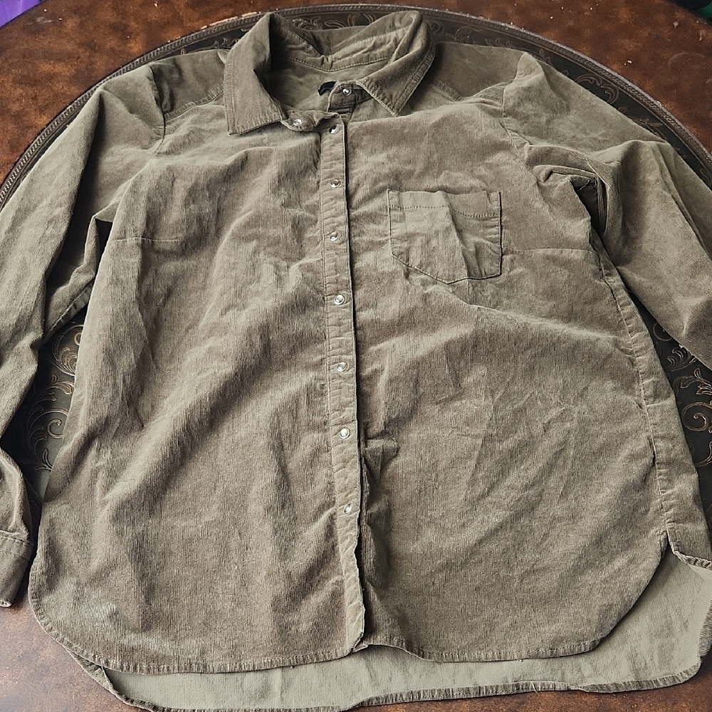 Olive Corduroy Button-Up (snaps) Shirt Sz Lg